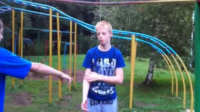 дёрни за палец смотреть онлайн