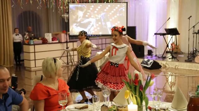 Шоу-балет "Едельвейс" - майстерклас для гостей в стилі стиляги (найкращі у Львові) смотреть онлайн