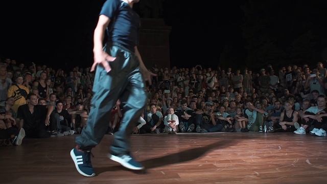 "ЧЕМ БОГАТ!?" | GROM VS DOPE DOGG | YALTA SUMMER JAM 2018 смотреть онлайн