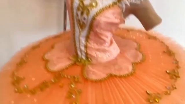 Сценический костюм F 0045 смотреть онлайн