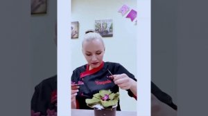 Фиалки в горшочке от Елены Поповой