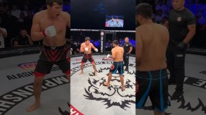 🔴 Страшный перелом ноги после лоукика на Чемпионском