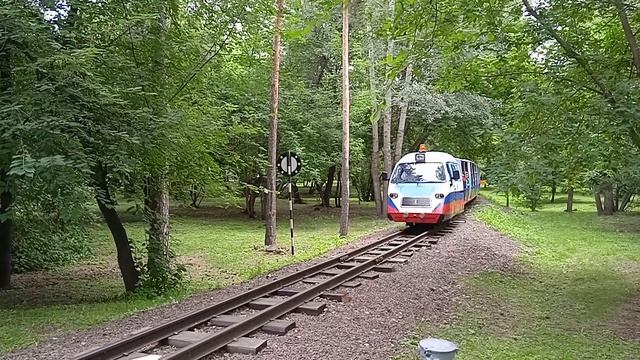 Тепловоз ТУ 00-04 на Красноярской ДЖД. смотреть онлайн