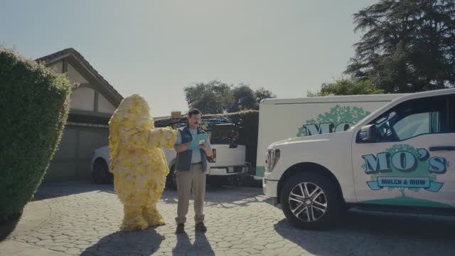 Mo’s Mulch & Mow | Progressive Insurance Commercial смотреть онлайн