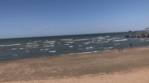 😊🌈 Красивый пляж в городе Каспийск на Каспийском море весной.