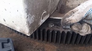 Смазка поворотного круга автокрана.