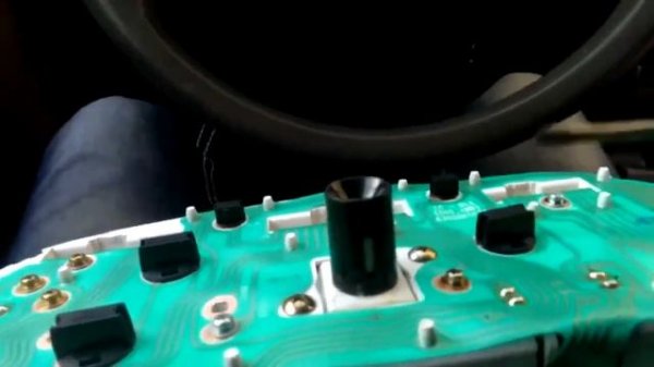 Hyundai Accent прыгает стрелка спидометра, решение есть!