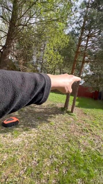 Есть ли отличия у роботов газонокосилок Robokos RM2500i и RM1400 смотреть онлайн