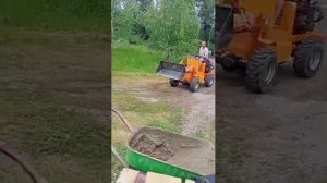 Новый фронтальный мини погрузчик из Китая. Срок поста?