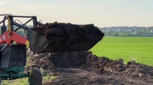 Фронтальный погрузчик на ЮМЗ-6