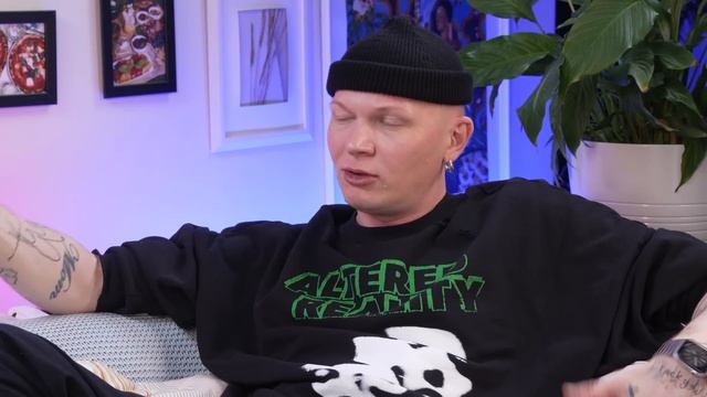 ГОША КАРЦЕВ. Кризис среднего возраста, «не умею дружить» и работа «охранником». не БАБСКИЕ ИСТОРИИ смотреть онлайн