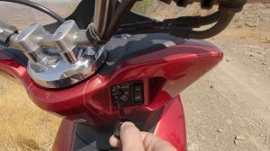 Honda PCX. Как завести и пользоваться органами управления
