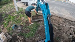 Работа мини экскаватора Rippa L330, планировка под плиту