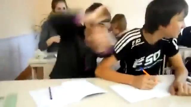 И опять школота! смотреть онлайн