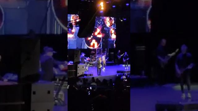 роза холл, концерт Лепса смотреть онлайн