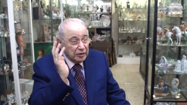 У меня в гостях мой друг Евгений Ваганович Петросян. Настоящий коллекционер по фарфору. смотреть онлайн
