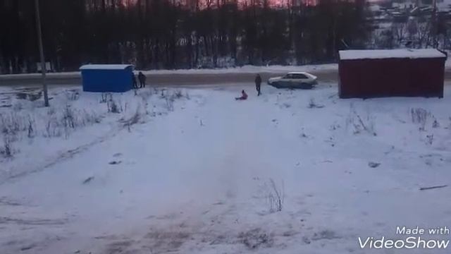 Еду с горки!!! смотреть онлайн