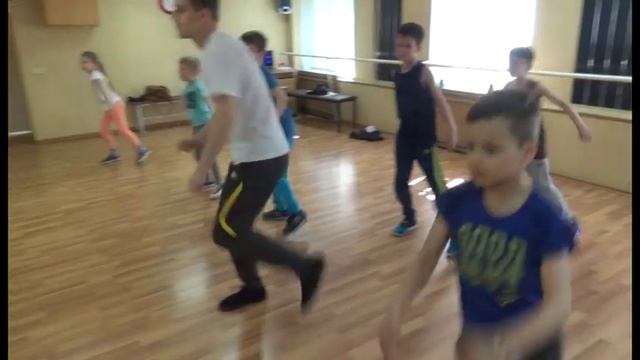 Школа-студия "BREAK DANCE" смотреть онлайн