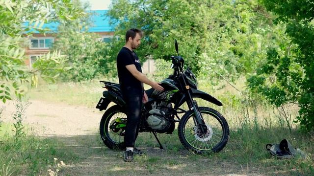 Обзор мотоцикла ROCKOT XR250 Мощь и стиль! сегмента SOFT ENDURO