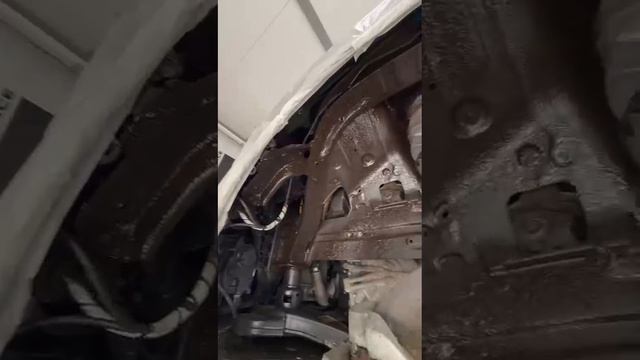 Антикор в Балаково: обработка днища и скрытых полостей Kia Sportage | Аврора Service