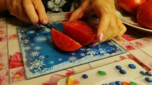 Томат - Медвежья лапа.