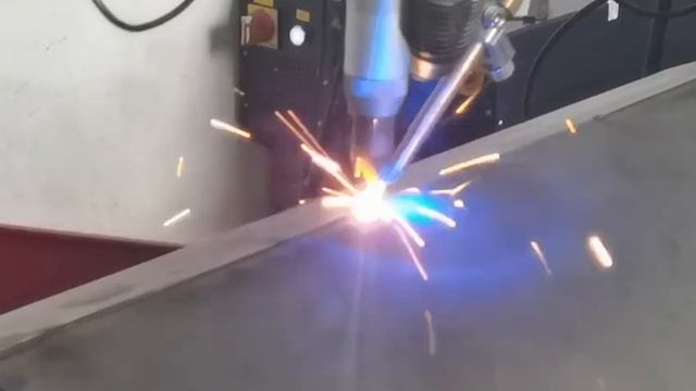 Роботические лазерные сварочные машины: идеальный вы? смотреть онлайн