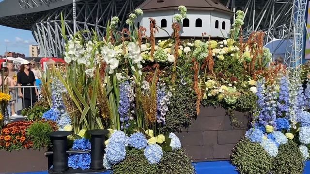 VLOG / ФЕСТИВАЛЬ ЦВЕТОВ В САНКТ-ПЕТЕРБУРГЕ / ГУЛЯЕМ ПО МО?