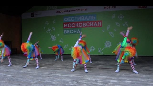 "Клоуны" смотреть онлайн