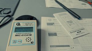 Дозиметр FNIRSI GC-02 против МКС01СА1М