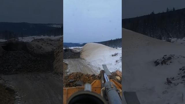22 февраля 2025 г. Вахта, работа на погрузчик Lw500, 3 часть смотреть онлайн
