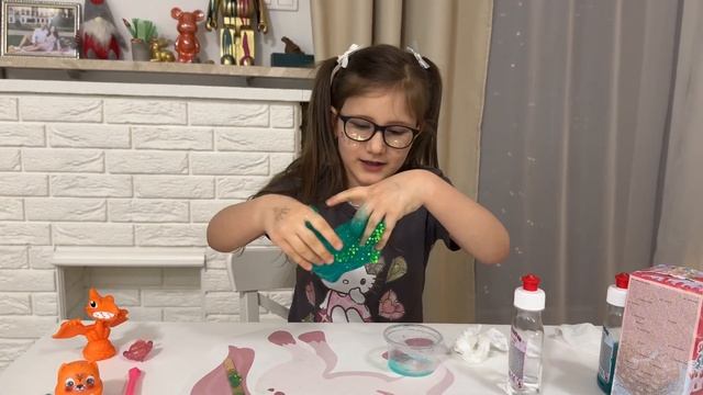 Роза делает СЛАЙМ! 🌈✨ Какой он получится? смотреть онлайн
