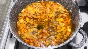 Тушеная картошка с капустой и мясом