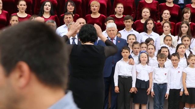 Дагестанские чиновники спели в хоре