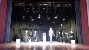 Молодежный спектакль "Зазеркалье"