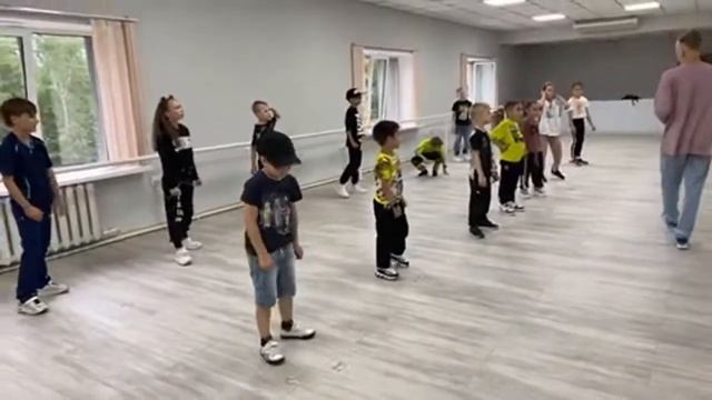 Поямой эфир с занятия Hip-Hop KIDS