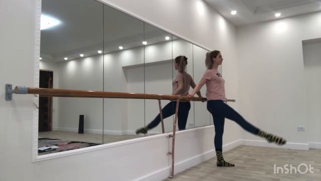 "Сувенір". Класичний танець: Вправи “Battement tendu”; "Battement relieve lent" смотреть онлайн