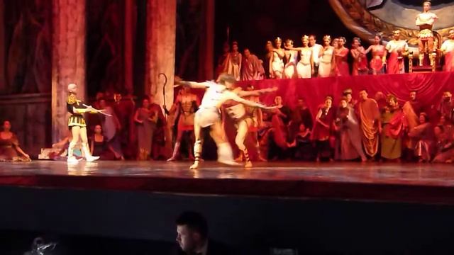 Самая ожидаемая премьера в ХНАТОБ_Спартак_видео Город Х_13