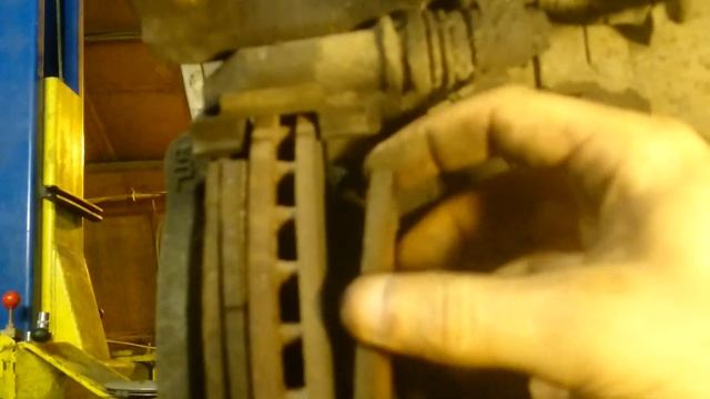 Замена колодок. CHERY B14 CrossEaster смотреть онлайн