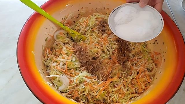 САЛАТ з КАБАЧКІВ на ЗИМУ/ДОДАЄМ ПРИПРАВУ для МОРКВИ п? смотреть онлайн