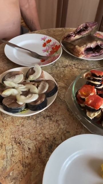Что едят в деревне 🍱 У мамы дома на кухне ТАК ХОРОШО смотреть онлайн