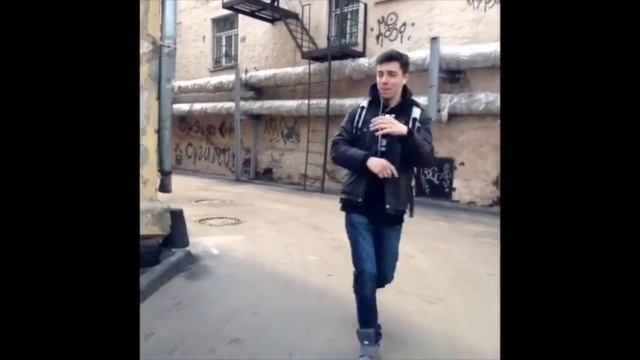 Когда слушаешь музыку на улице #новые лучшие прикол самые смешное видео Фейлы смотреть онлайн