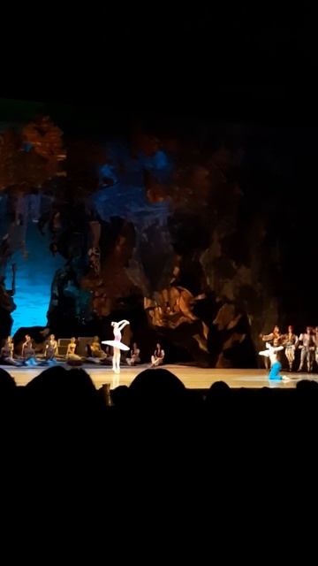Кимин Ким и Анастасия Матвиенко Корсар Мариинский Kimin Kim Anastasia Matvienko Corsaire Mariinsky смотреть онлайн