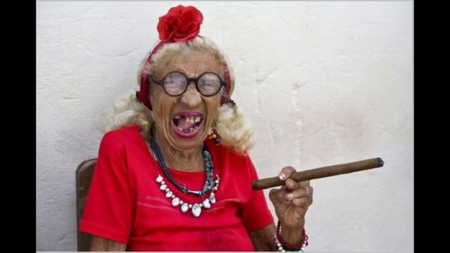 9 ні 10, 9 чи 10, Девять ні десять, дзвінок в поліцію, котра година? смотреть онлайн