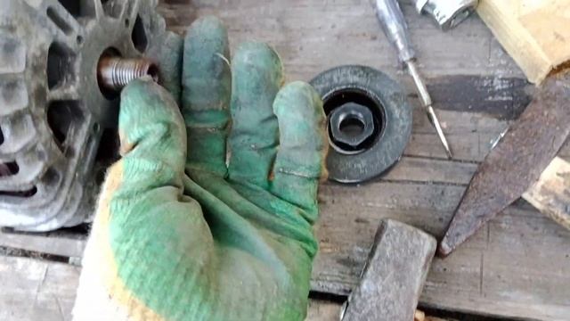 Замена шкива генератора на обгонную муфту BMW X5 E70 M57TOP смотреть онлайн