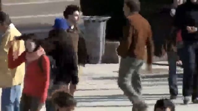 Приколы над людьми на улицах! смотреть онлайн