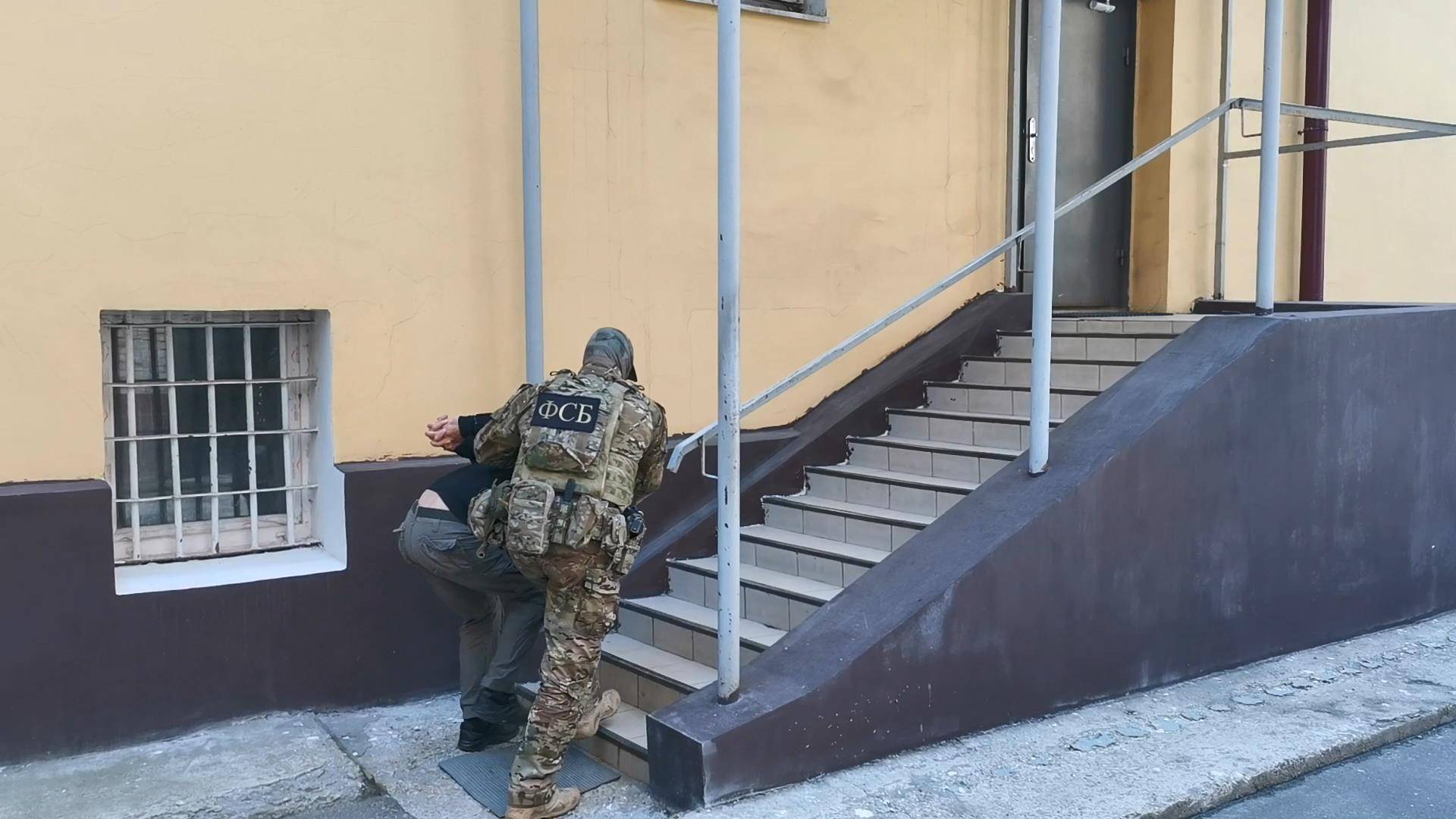 ЗА СОДЕЙСТВИЕ СПЕЦСЛУЖБАМ УКРАИНЫ ЗАДЕРЖАН ГРАЖДАНИН РОССИИ смотреть онлайн