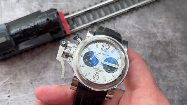 Обзор часов Graham Chronofighter Oversize 47мм