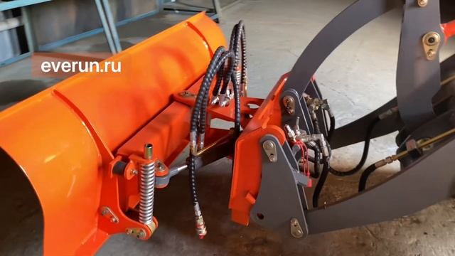 Фронтальный погрузчик ER08 EVERUN. Навесное оборудование в