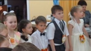 Неадекватный ребенок на выпускном в детском саду.