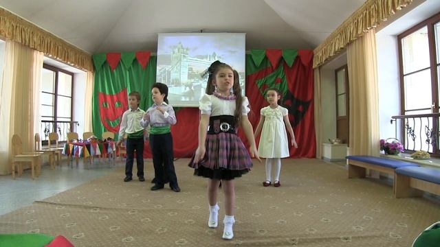 детский садик подготовительная группа утренник 2013
